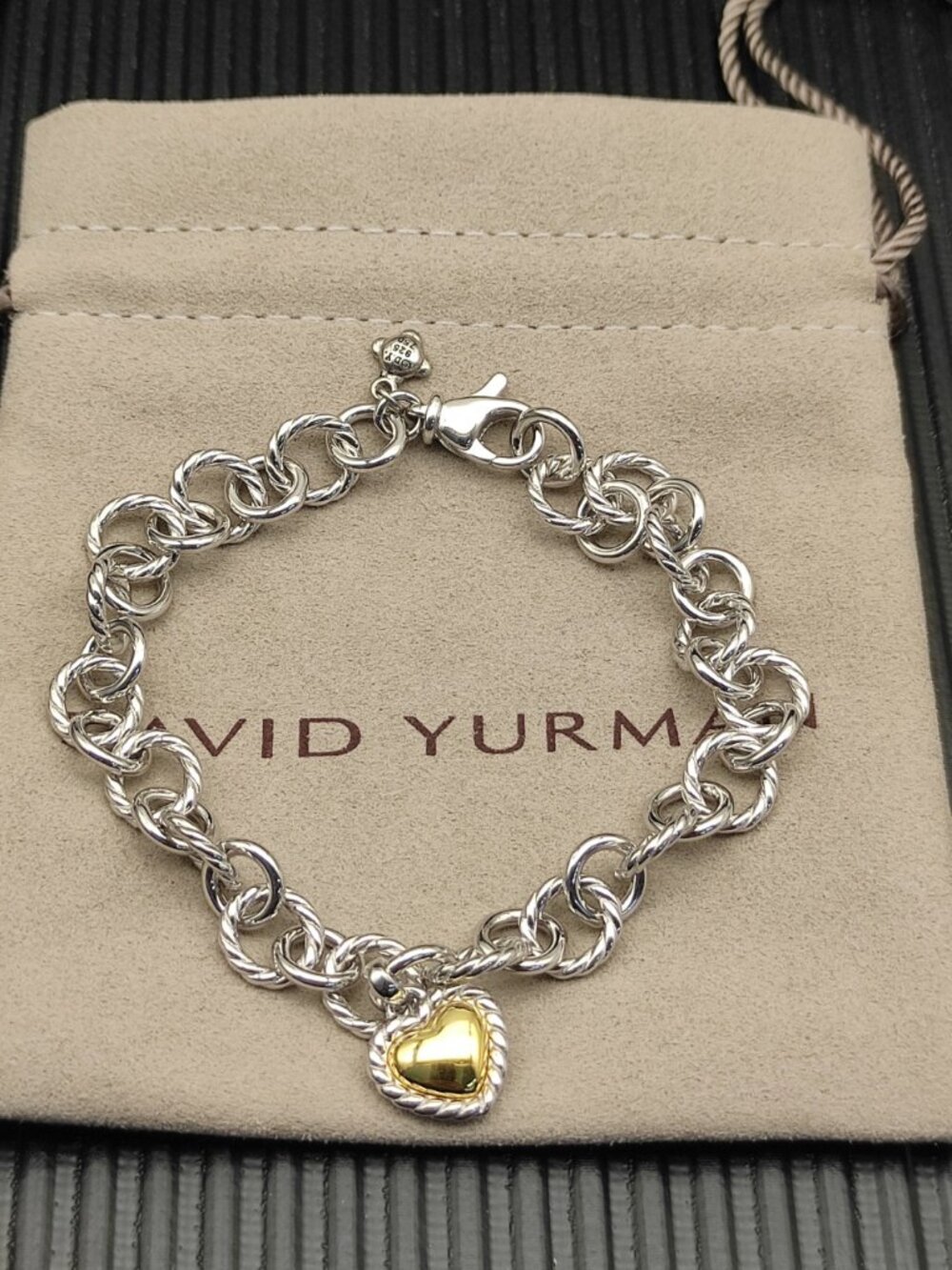 💯💯💯David Yurman Heart-Shaped Button Bracelet - Picture 2 of 5